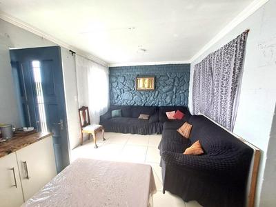House For Sale in New Woodlands, Mitchells Plain
