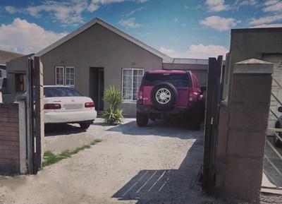 House For Sale in Colorado Park, Mitchells Plain
