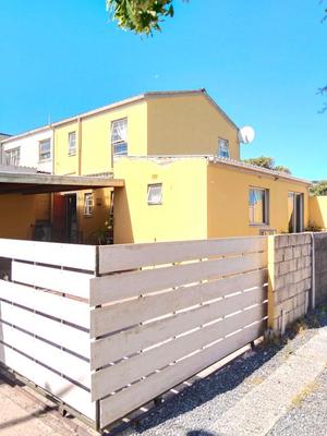 House For Sale in Lentegeur, Mitchells Plain