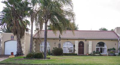 House For Sale in Bothasig, Milnerton